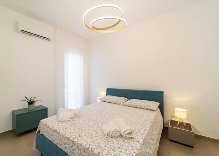 Guesthost - Dimora Dei Consoli