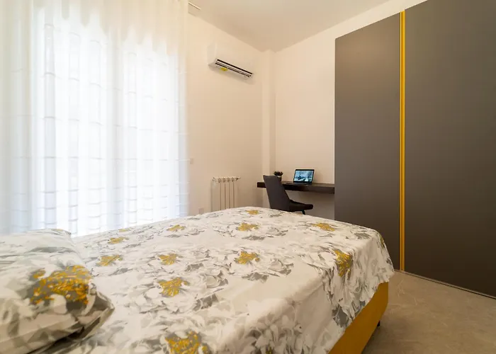 Guesthost - Dimora Dei Consoli 아파트 *