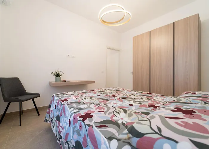 Guesthost - Dimora Dei Consoli 아파트 *