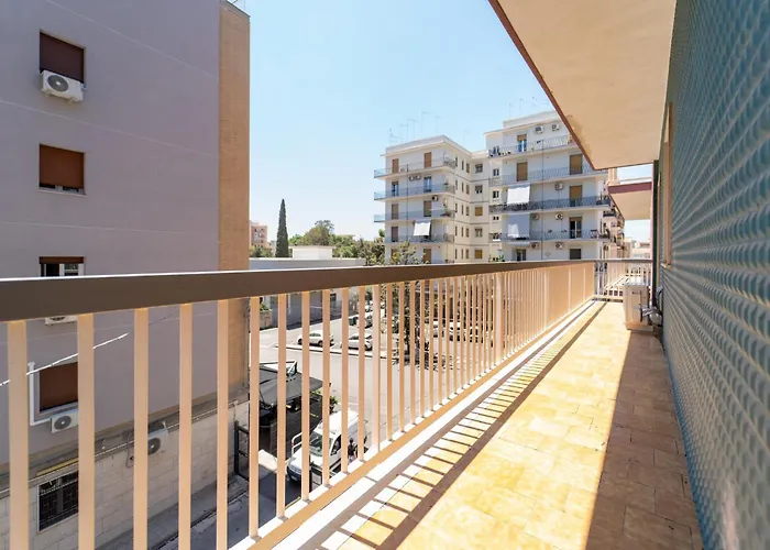 Guesthost - Dimora Dei Consoli 아파트