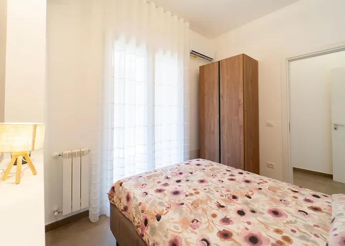 Guesthost - Dimora Dei Consoli 아파트